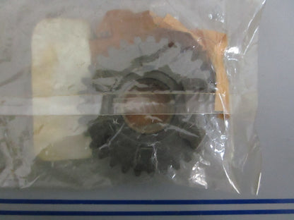 NEW OEM 5PX-17141-00-00 Yamaha 31T 4th Pinion Gear 0820
