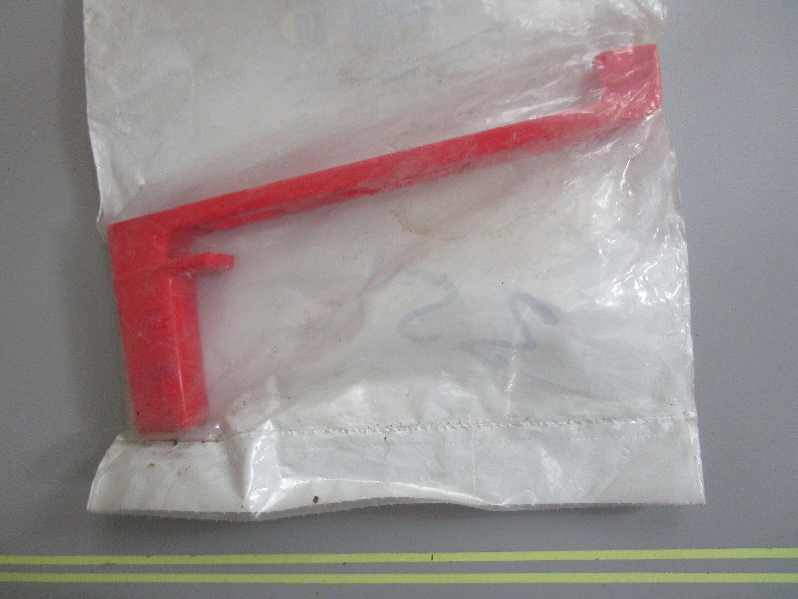 *NEW OEM* 0820 OMC Johnson Evinrude Lockout Rod 126133 0126133