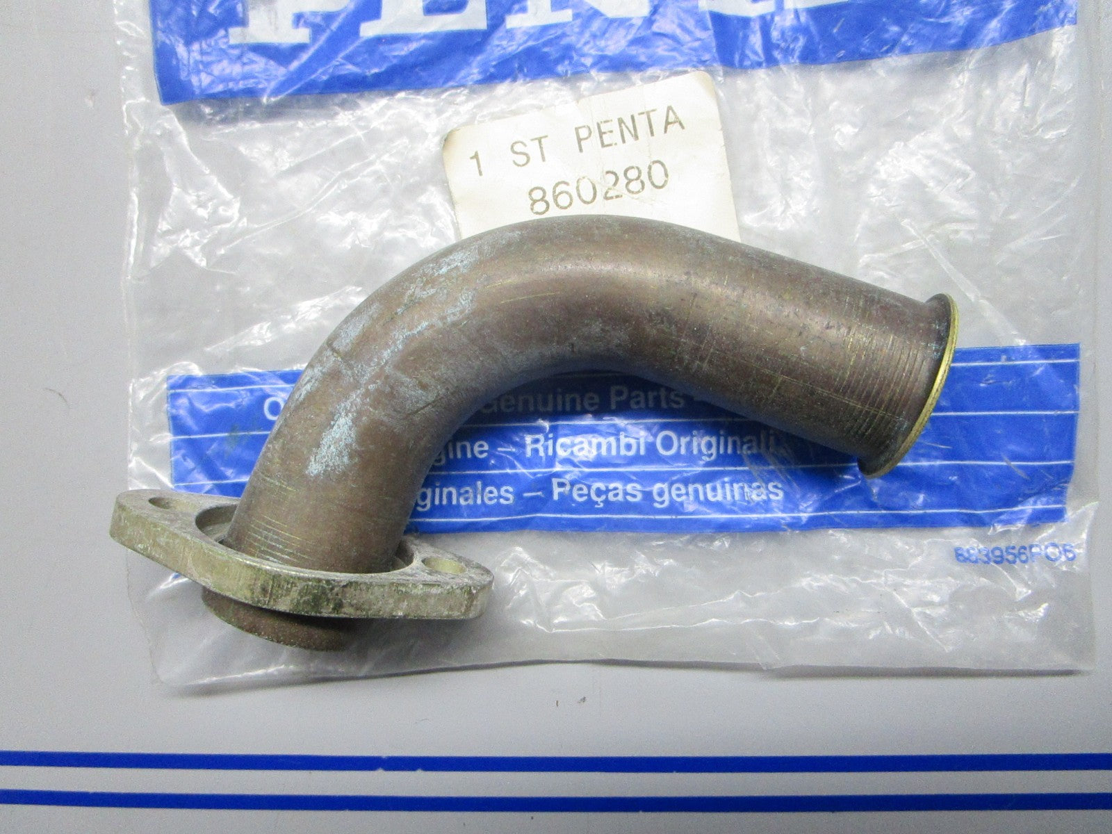*NEW OEM* 0820 Volvo Penta Coolant Pipe 860280
