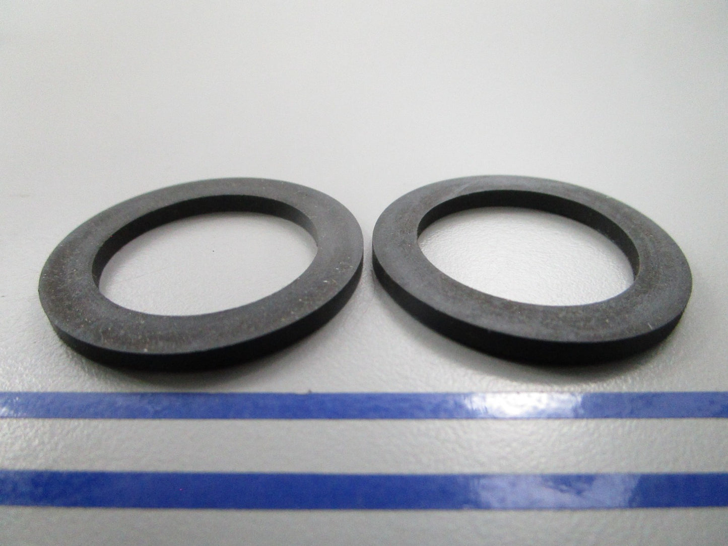 NEW OEM (LOT OF 2) 307538 0307538 OMC Johnson Evinrude Gasket 0810