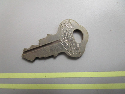 *NEW OEM* 0810 OMC Johnson Evinrude Ignition Key KF13 501528 0501528