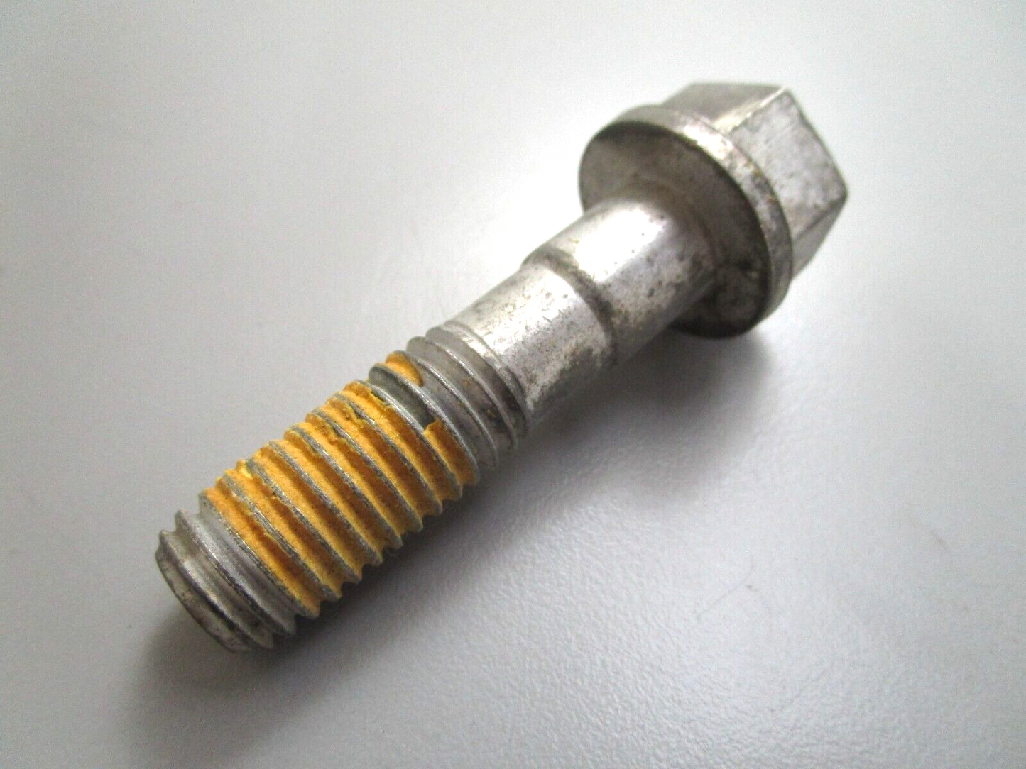 *NEW OEM* 0750 OMC Johnson Evinrude STEERING ARM SCREW 343024 0343024