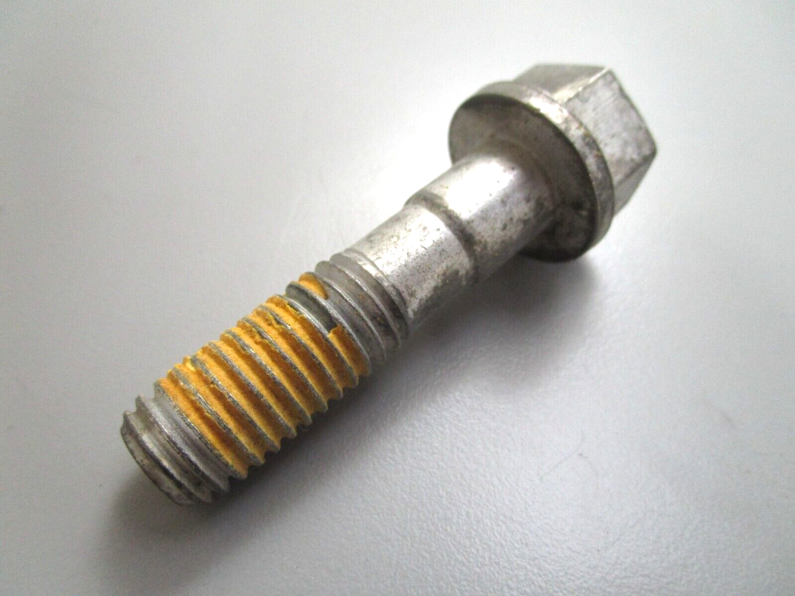 *NEW OEM* 0750 OMC Johnson Evinrude STEERING ARM SCREW 343024 0343024