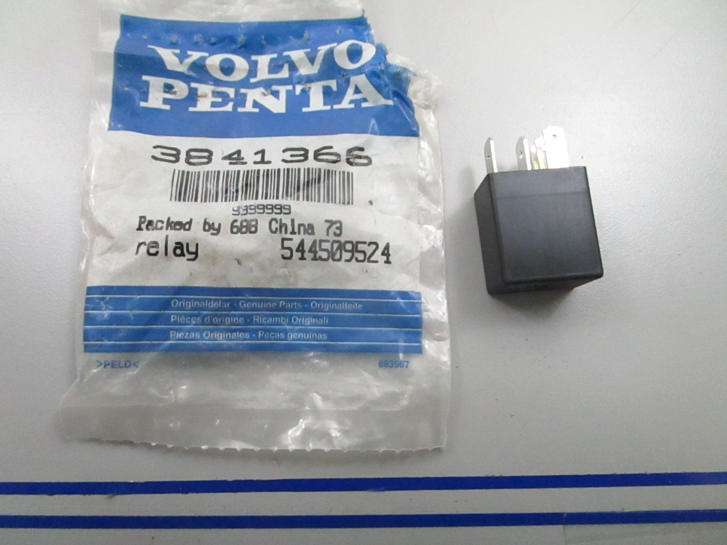 *NEW OEM* 0810 Volvo Penta Relay 3841366