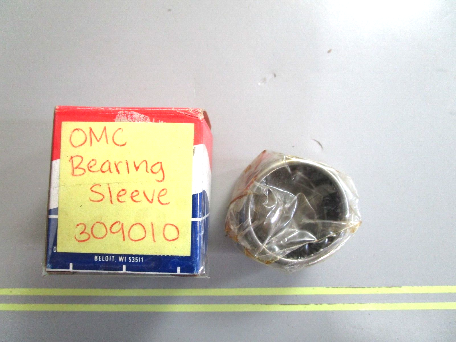 *NEW OEM* 0750 OMC Johnson Evinrude BEARING SLEEVE 309010 0309010