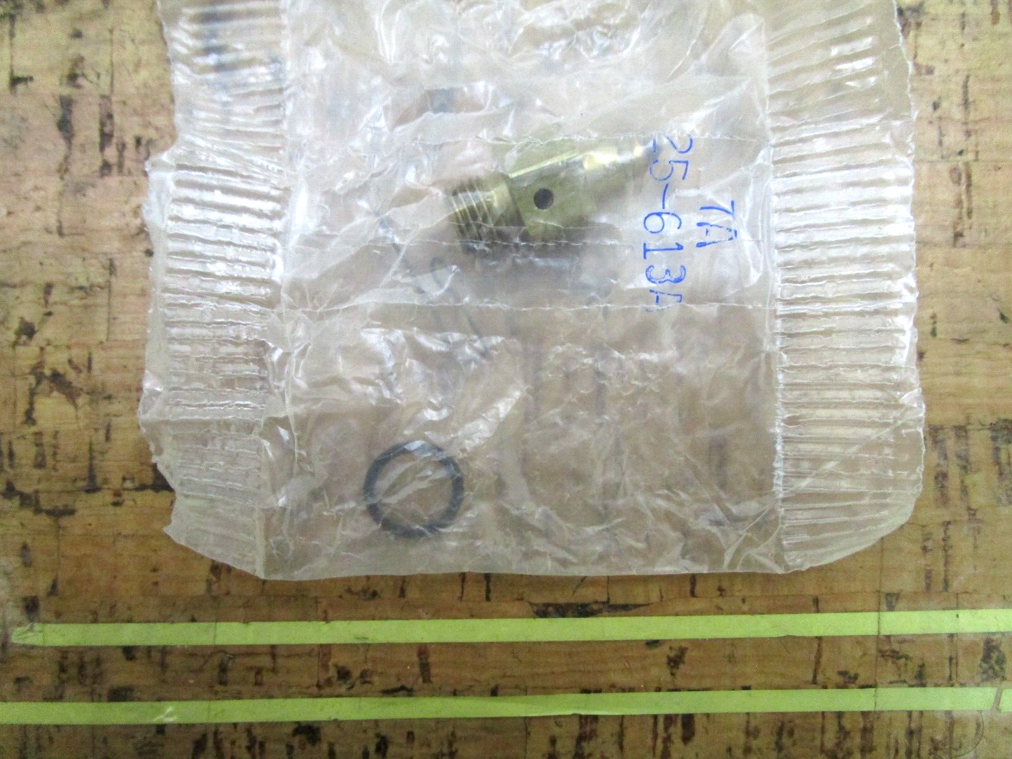 *NEW* 0750 Sierra NEEDLE & SEAT 18-7048 Replaces OM Mercruiser