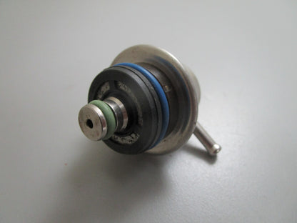 *NEW OEM* 0820 Volvo Penta Fuel Pressure Regulator 3858967