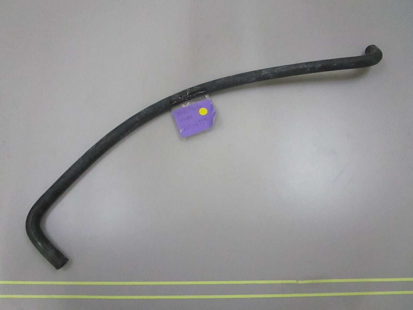 *NEW OEM* 0810 Volvo Penta Hose 21114718