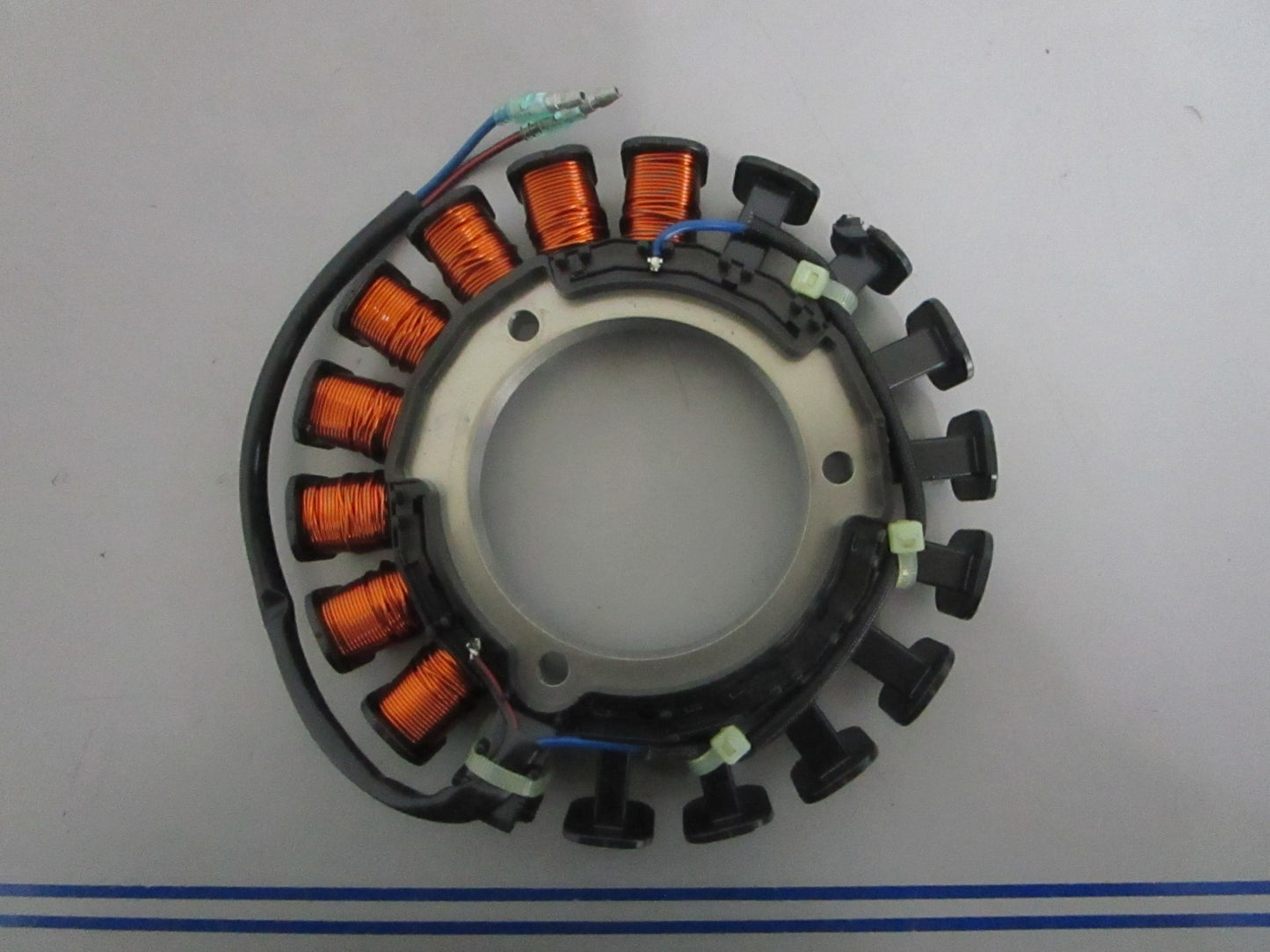 NEW OEM 8M0134470 Mercury Quicksilver Alternator 0820
