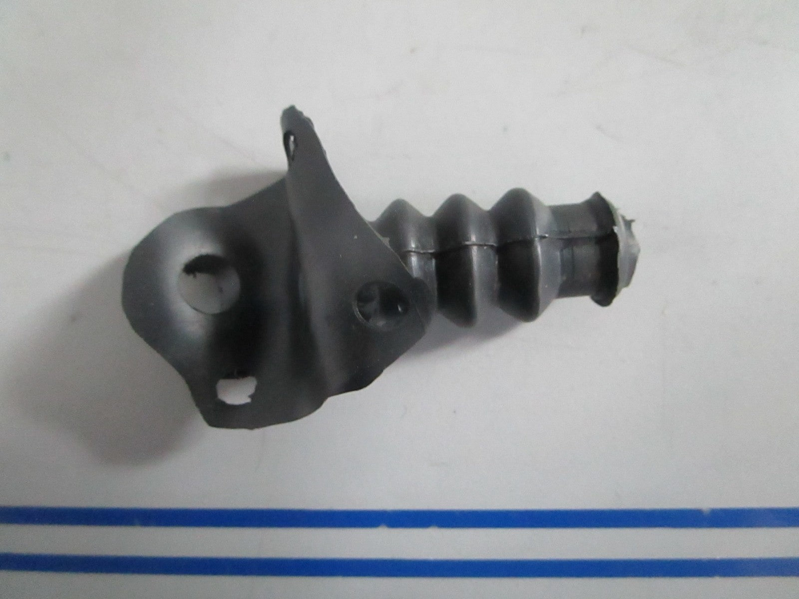 NEW OEM 309631 0309631 OMC Johnson Evinrude Rubber Shift Boot 0820
