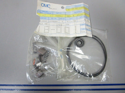 NEW OEM 984961 0984961 OMC Johnson Evinrude Seal & Brush Set 0720