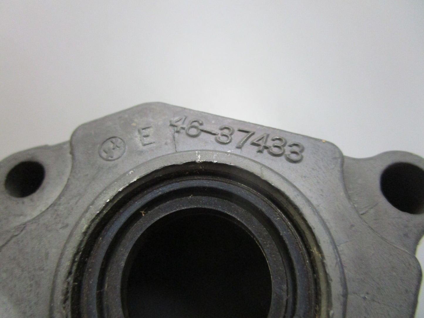 *NEW OEM* 0820 Mercury Quicksilver Water Pump Housing 46-37433A1