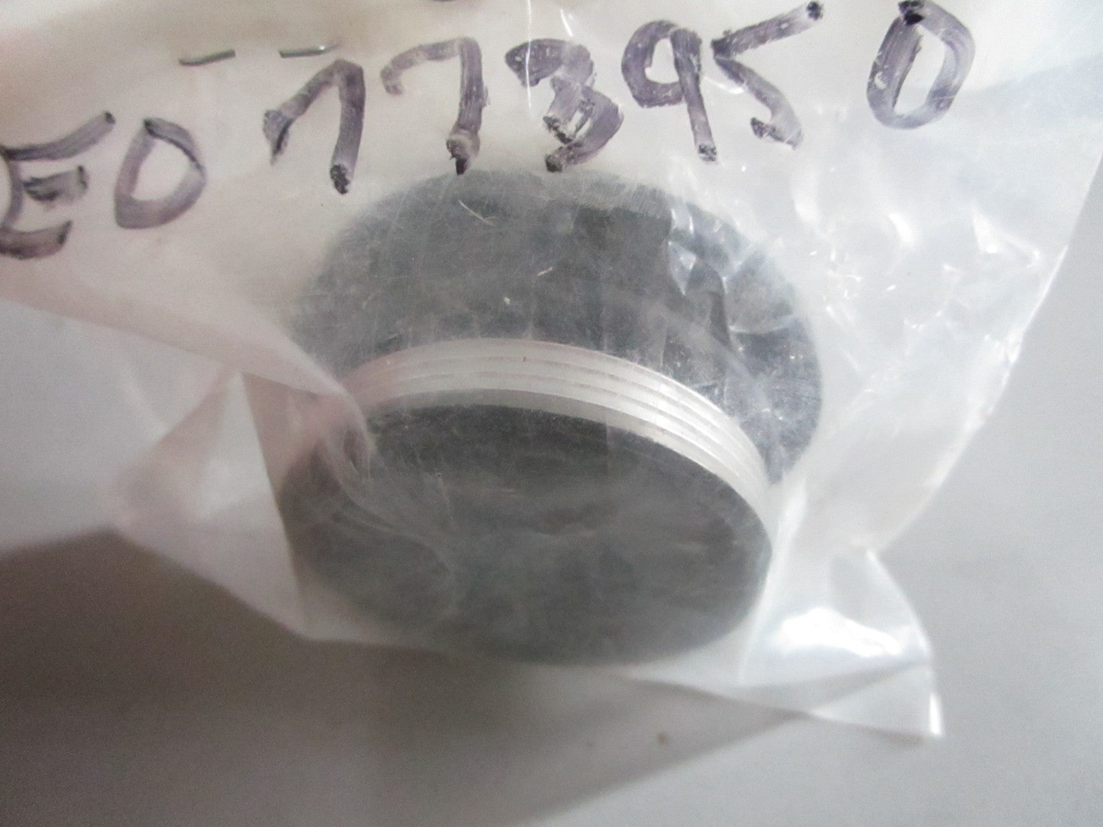 NEW OEM 3E0-77395-0 Tohatsu Rod Guide 0820