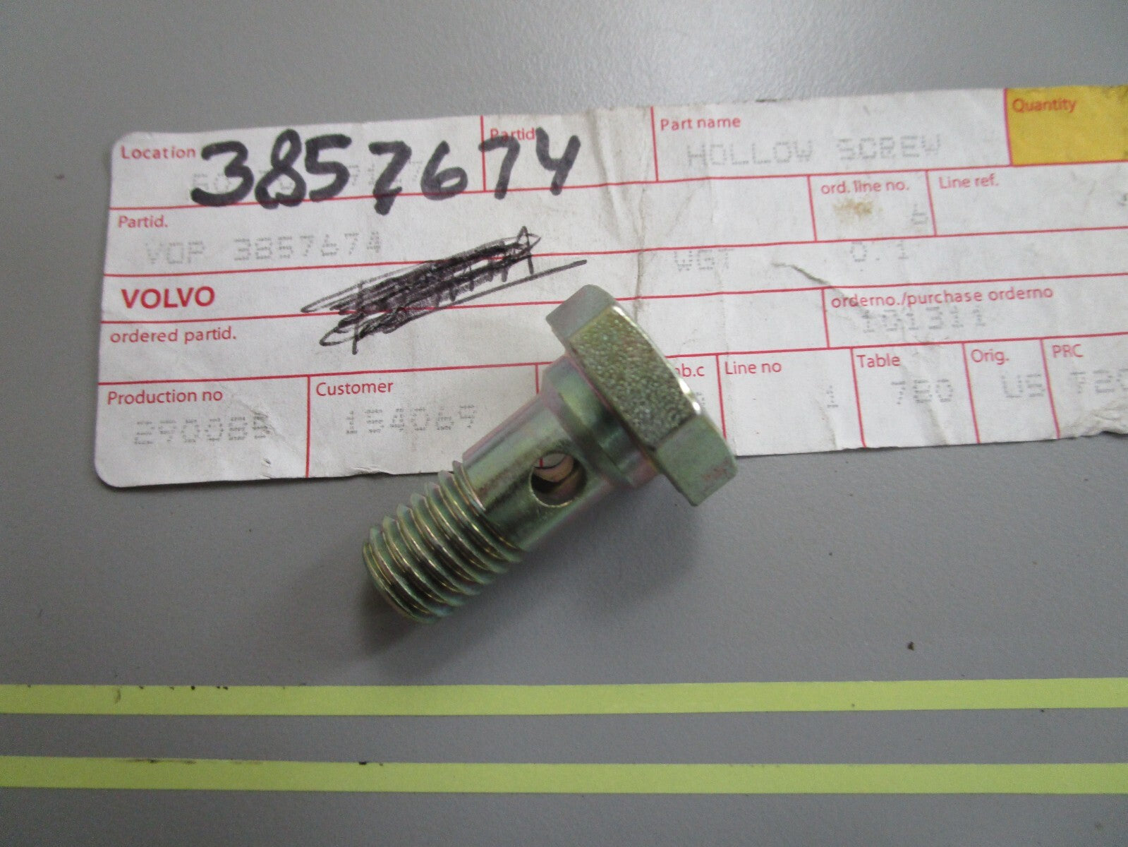 *NEW OEM* 0810 Volvo Penta Screw 3857674