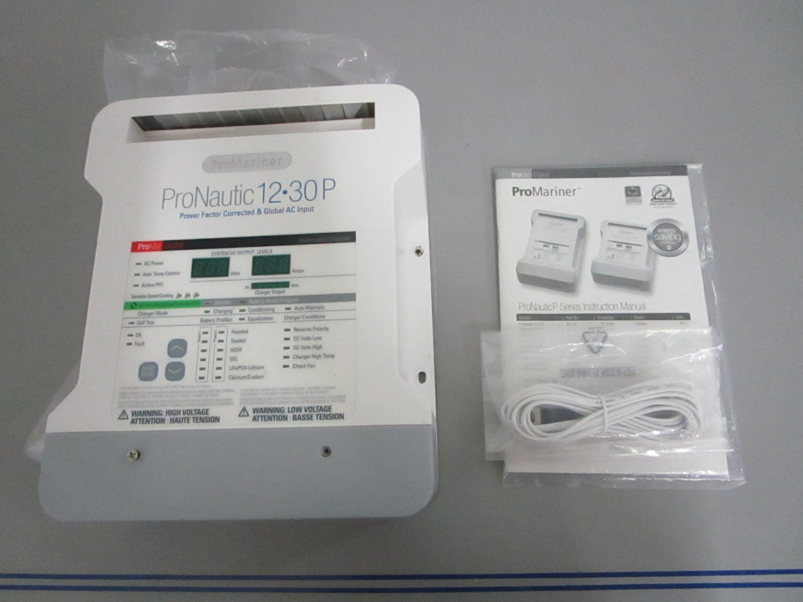 *NEW OEM* 0820 ProMariner 12V 40AMP Marine Battery Charger 63140