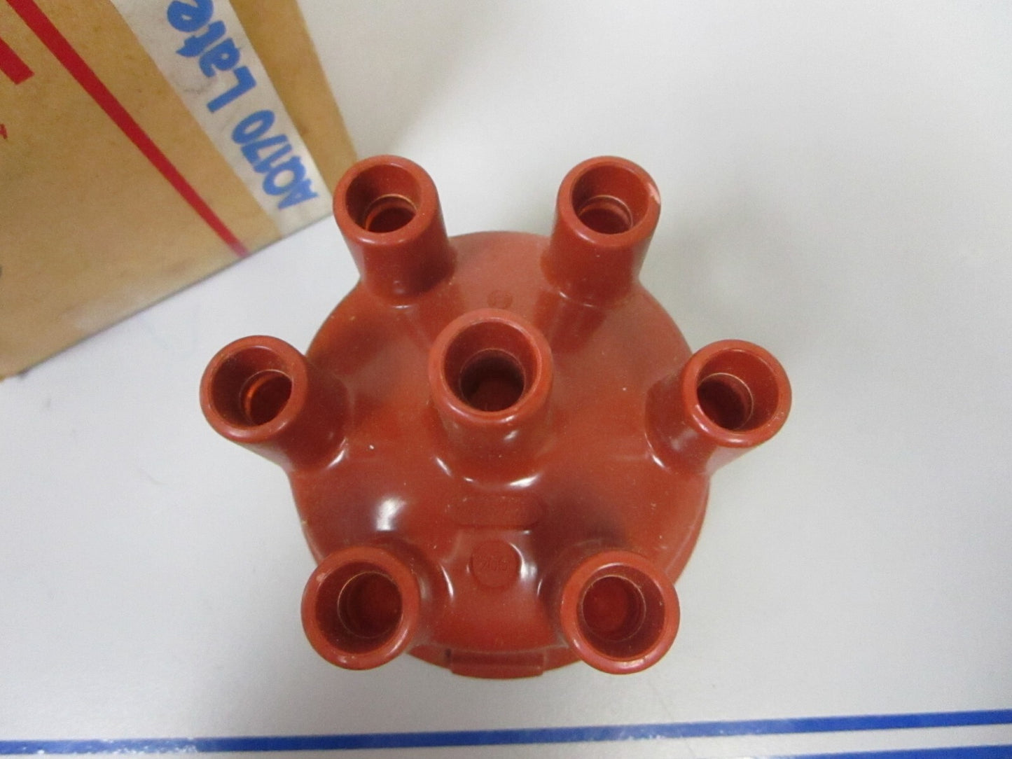 *NEW* 0720 Bosch Distributor Cap 1-235-522-053
