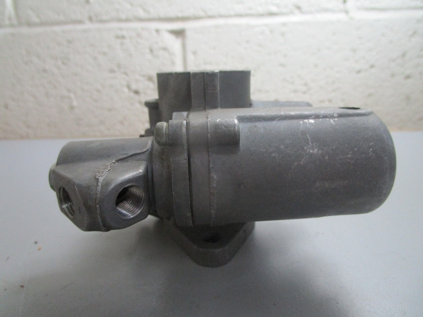 *NEW OEM* 0820 Mercury Quicksilver Carburetor 1335-3359