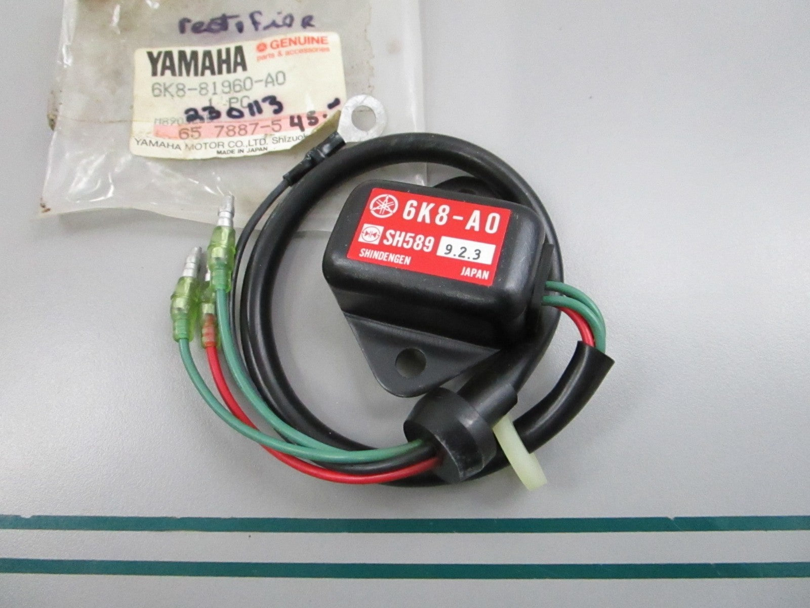 NEW OEM 6K8-81960-A0-00 Yamaha Voltage Regulator 0810