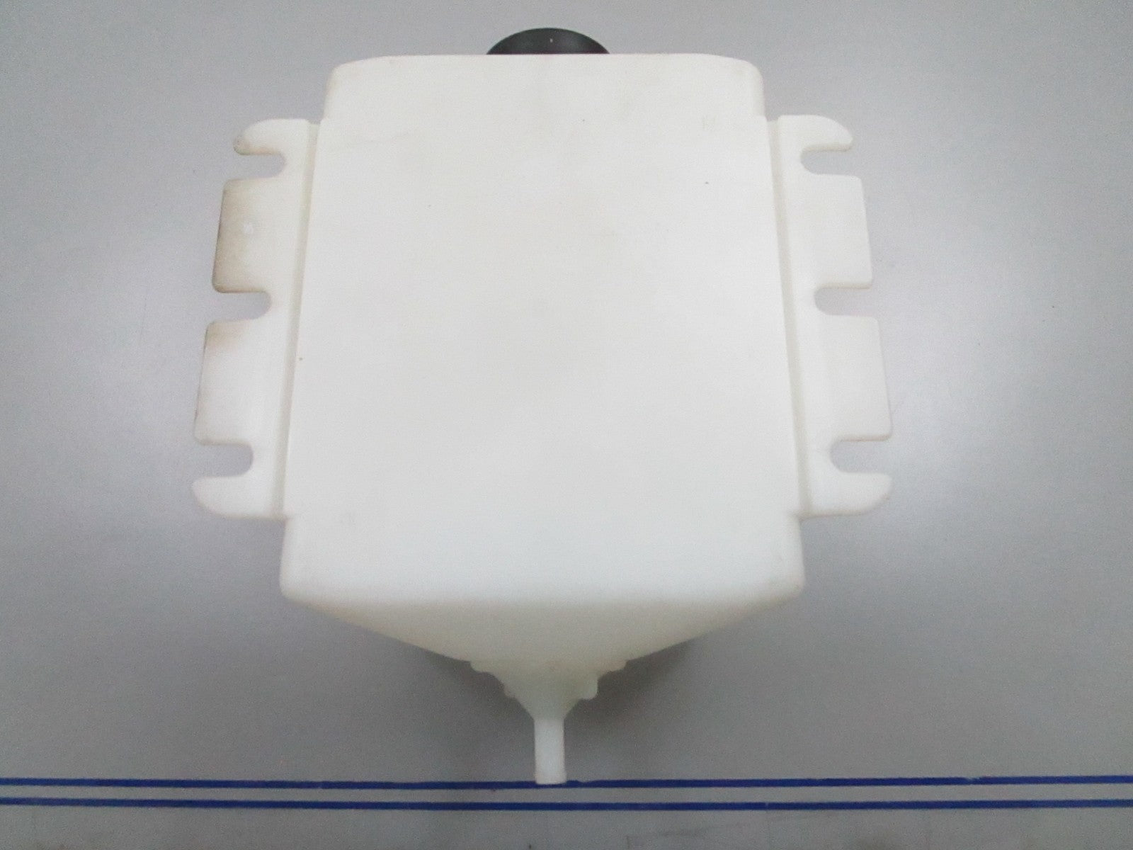 *NEW OEM* 0720 Volvo Penta Reservoir 3808877