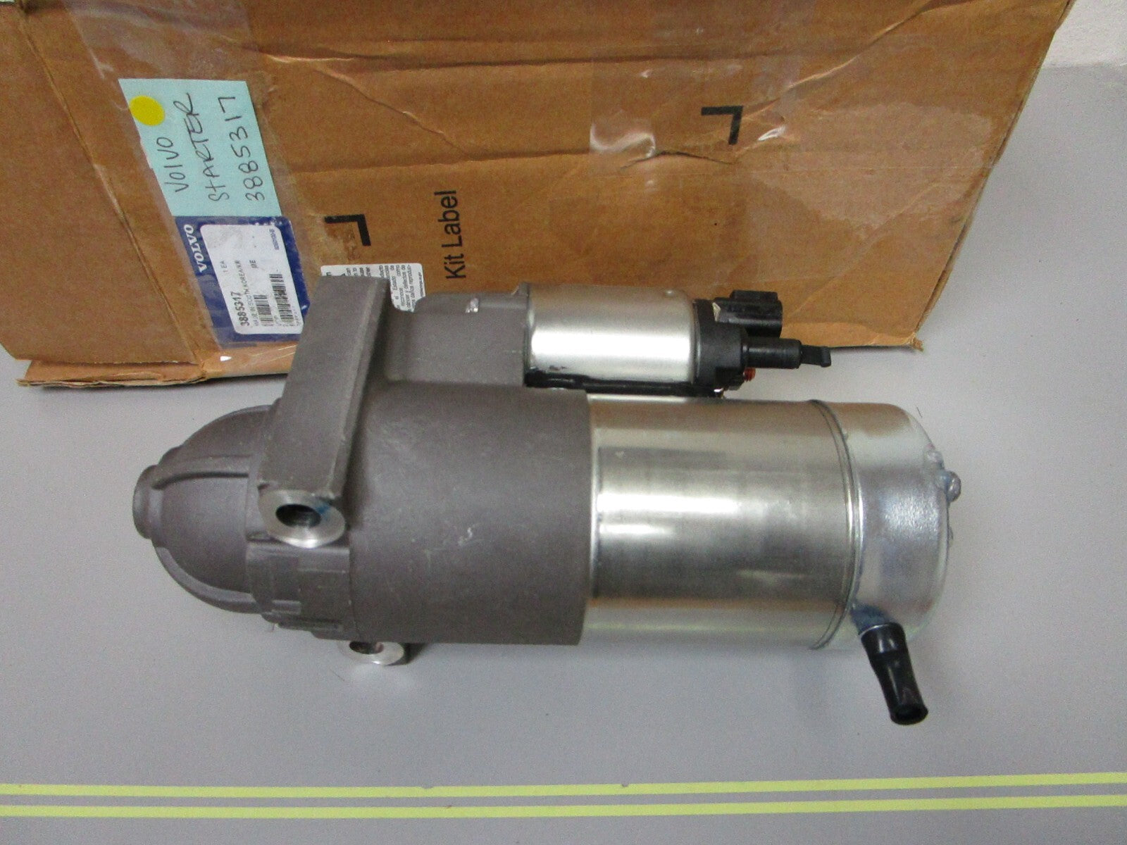 *NEW OEM* 0720 Volvo Penta Starter Motor 3885317