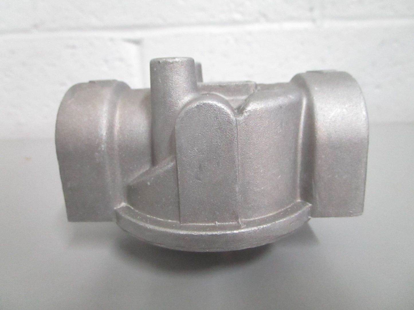 NEW FB1307 Baldwin Fuel Filter Base 0820