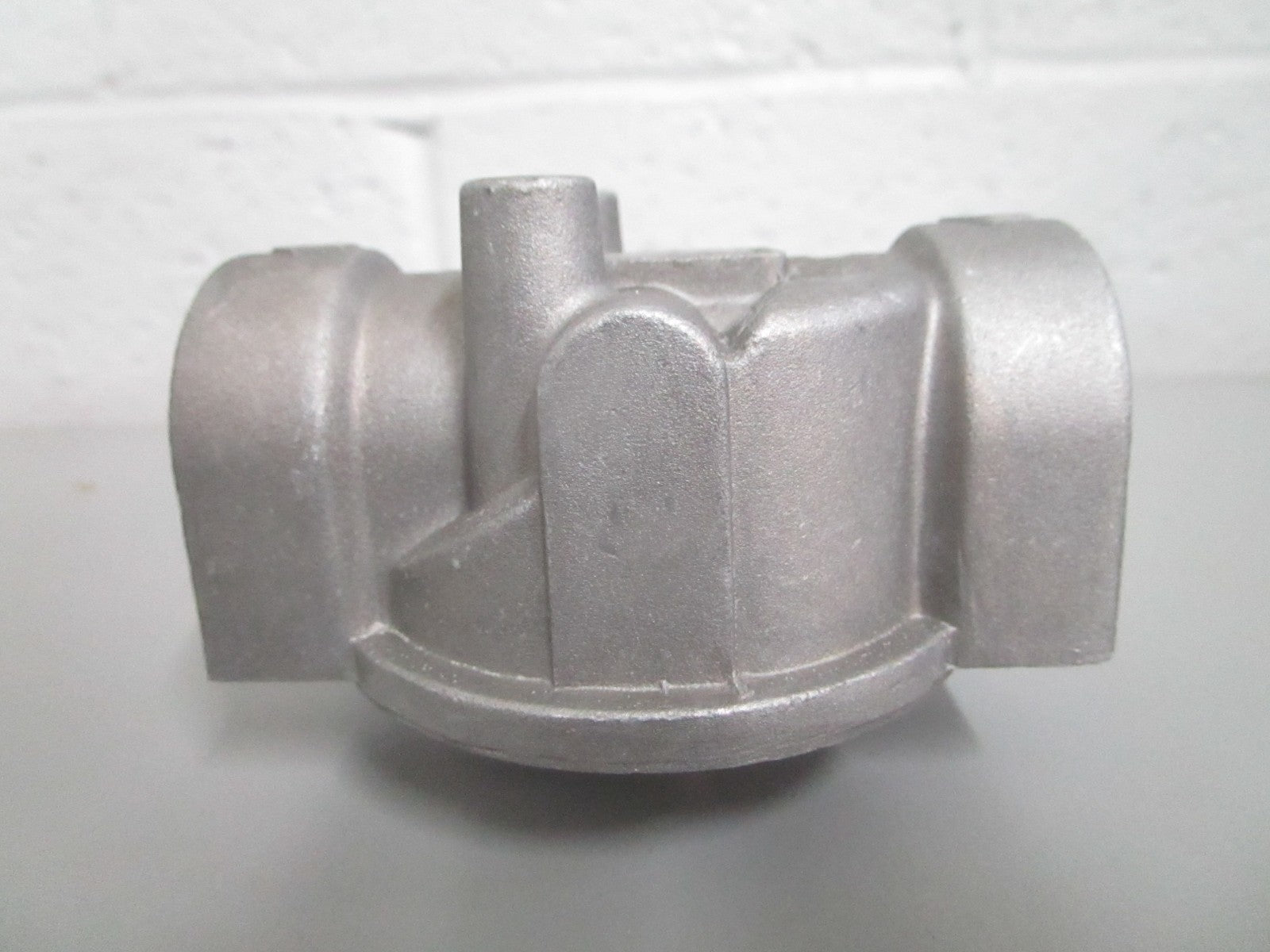 NEW FB1307 Baldwin Fuel Filter Base 0820