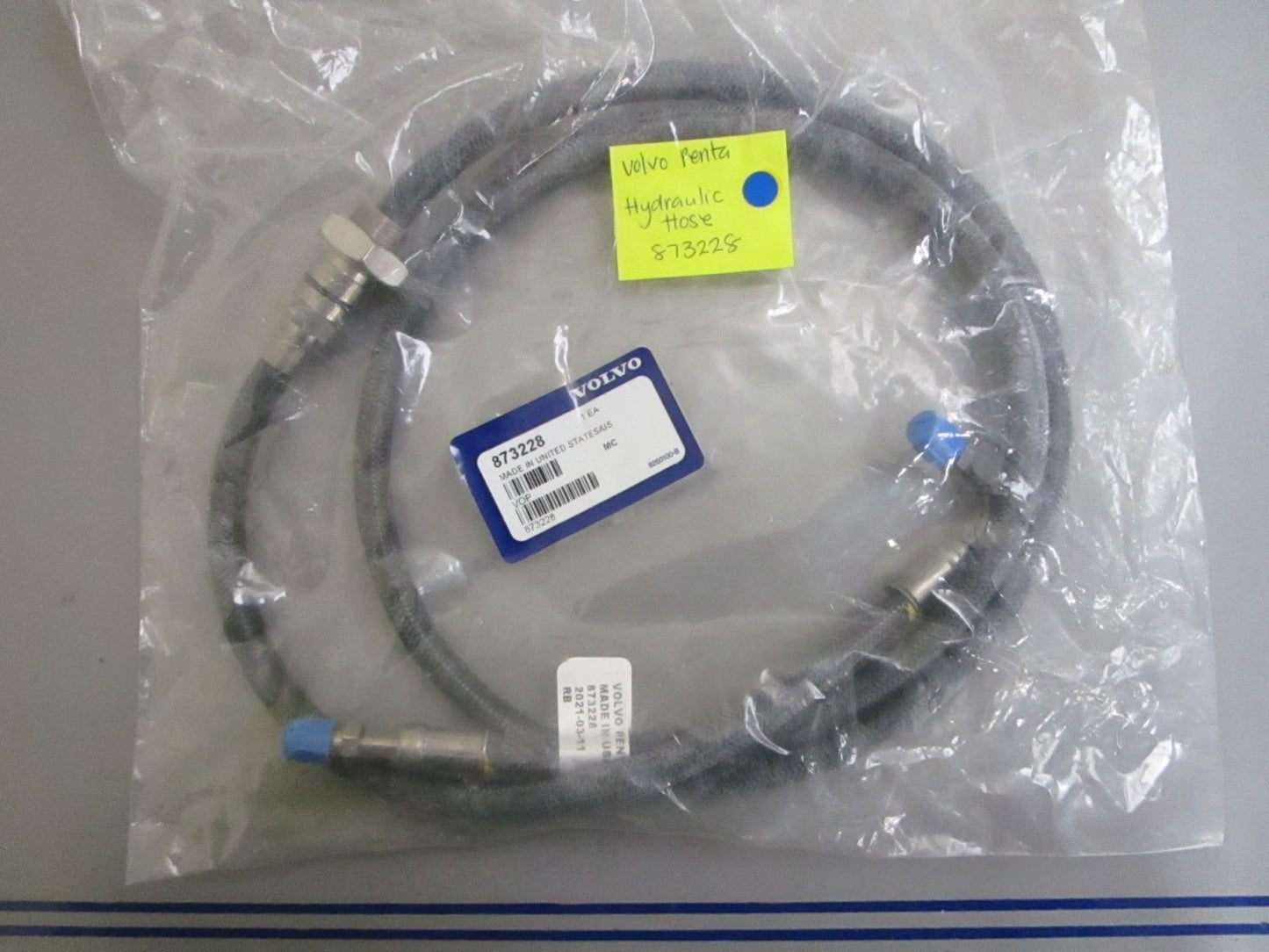 *NEW OEM* 0820 Volvo Penta Hydraulic Hose 873228