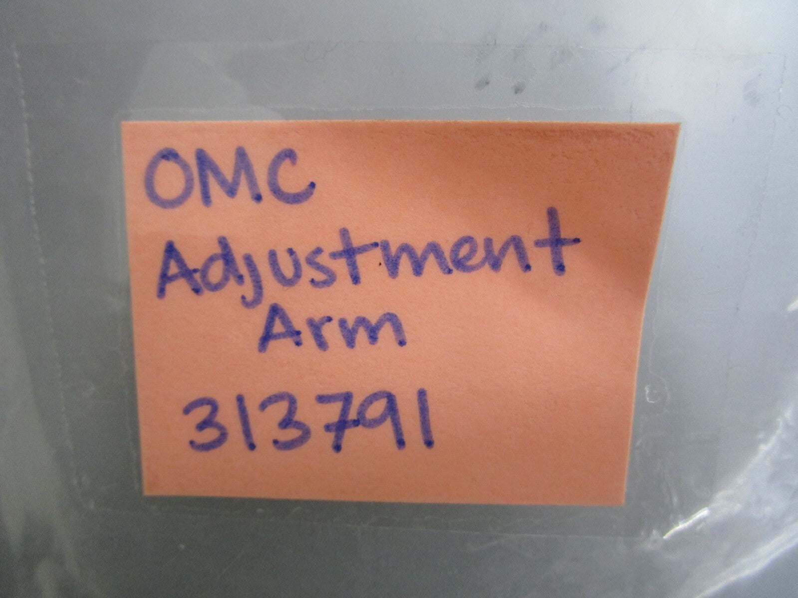 *NEW OEM* (LOT OF 2) 0810 OMC Johnson Evinrude Adjustment Arm 313791 0313791