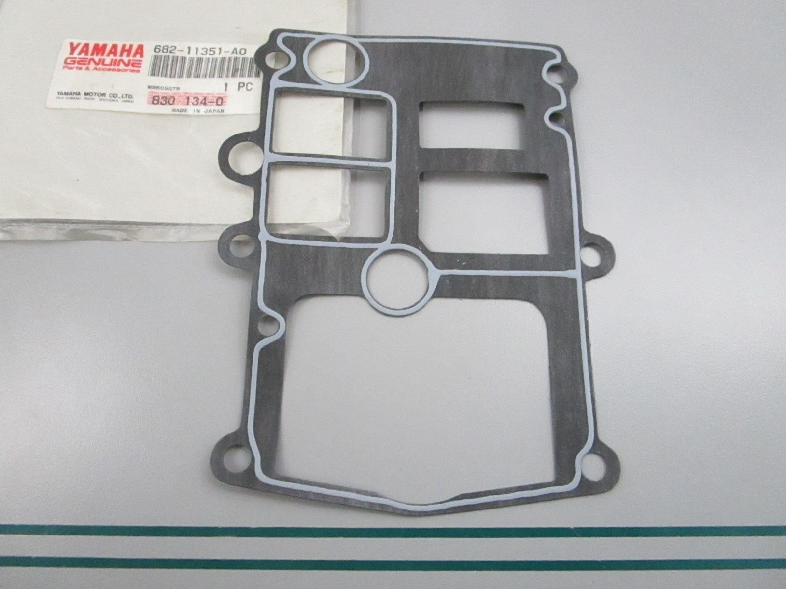 NEW OEM 682-11351-A0-00 Yamaha Gasket 0810