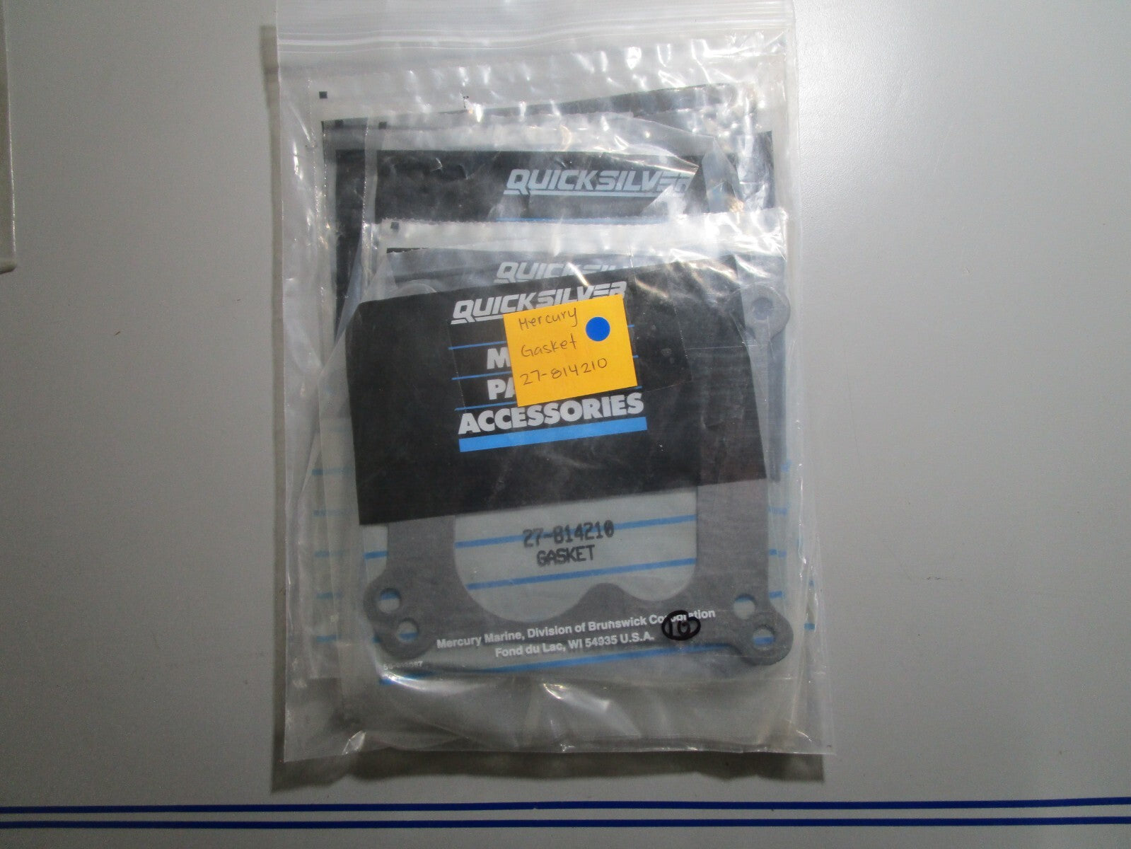 *NEW OEM* 0810 Mercury Quicksilver Gasket 27-814210