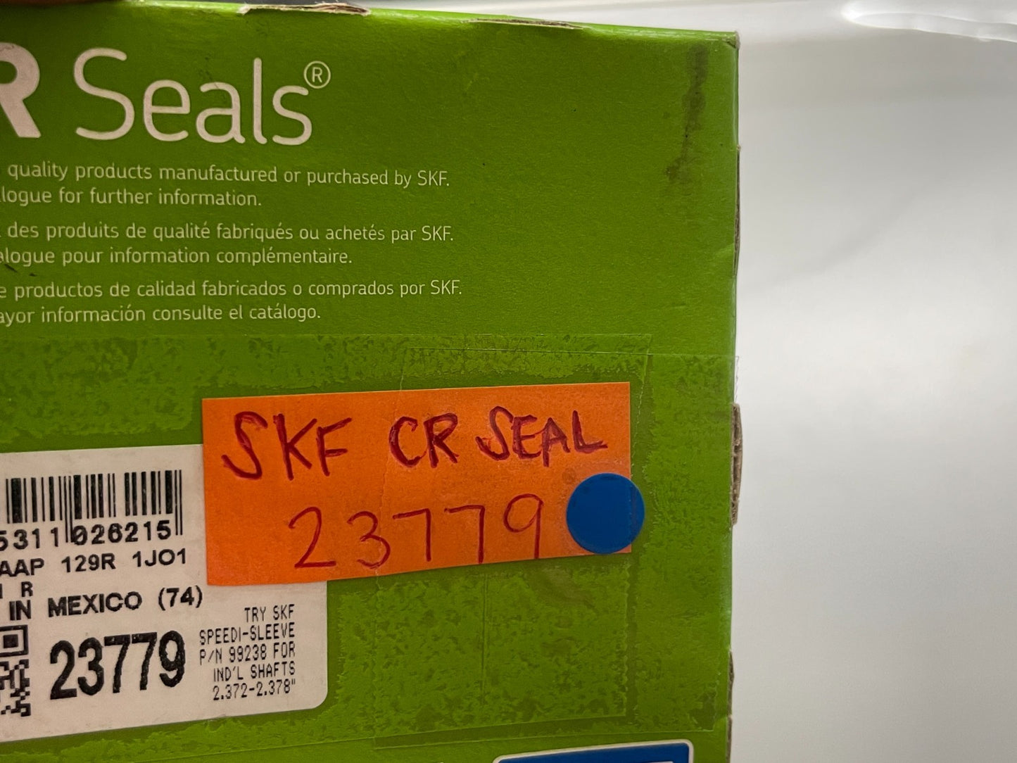 *NEW OEM* 0720 SKF CR Seal 23779