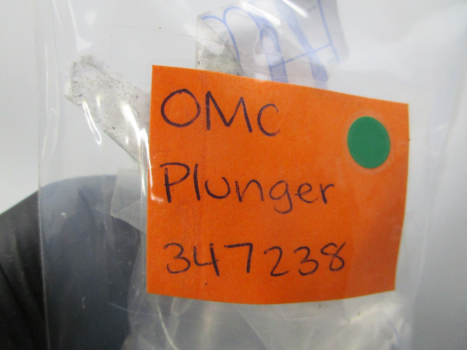 NEW OEM 347238 0347238 OMC Johnson Evinrude Plunger 0810