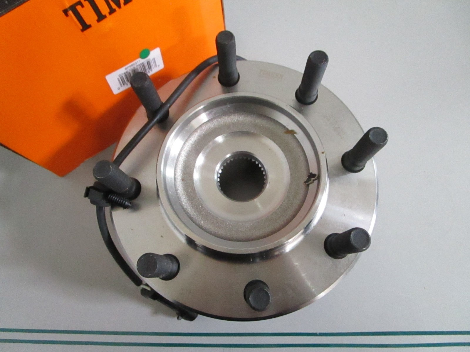 Timken SP580311 NEW Front Passenger Wheel Hub Chevy GMC Silverado 3500 NOS 0820