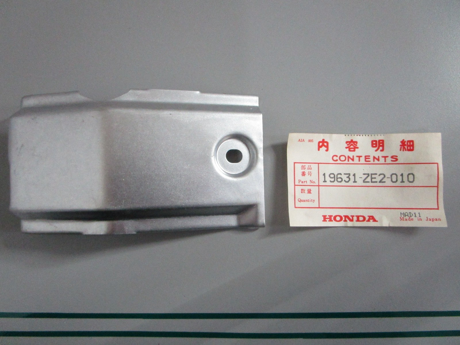 NEW OEM 19631-ZE2-010 Honda Shroud 0820