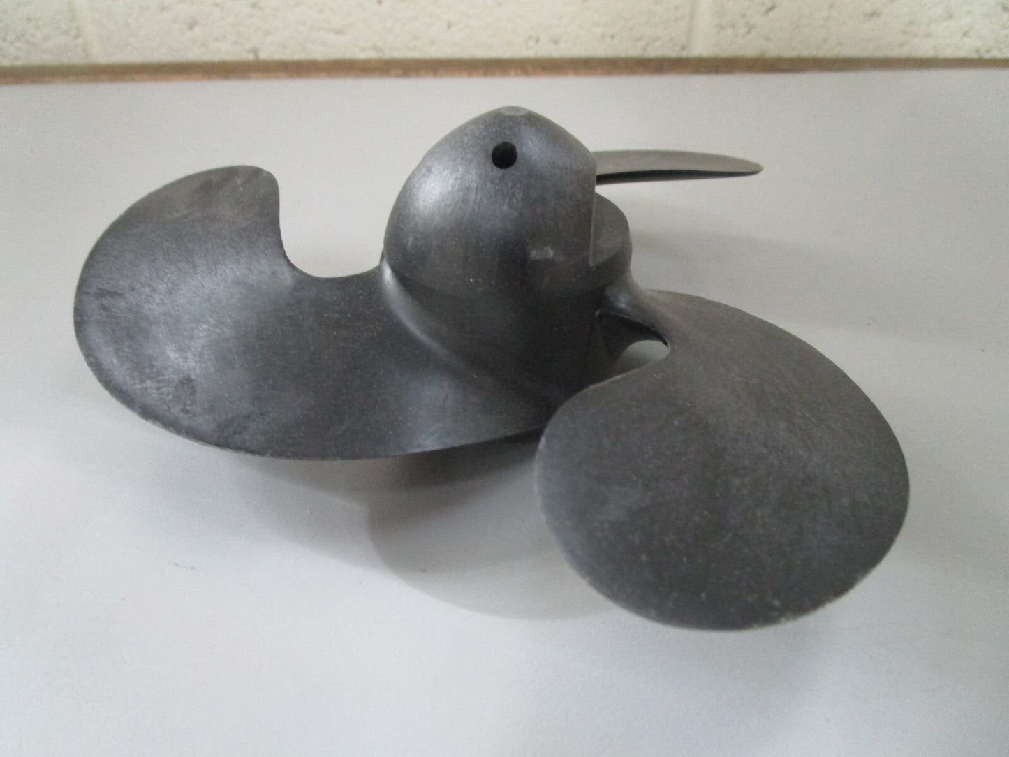 *NEW OEM* 0810 OMC Johnson Evinrude 7 1/2 x 4P Propeller 125990 0125990