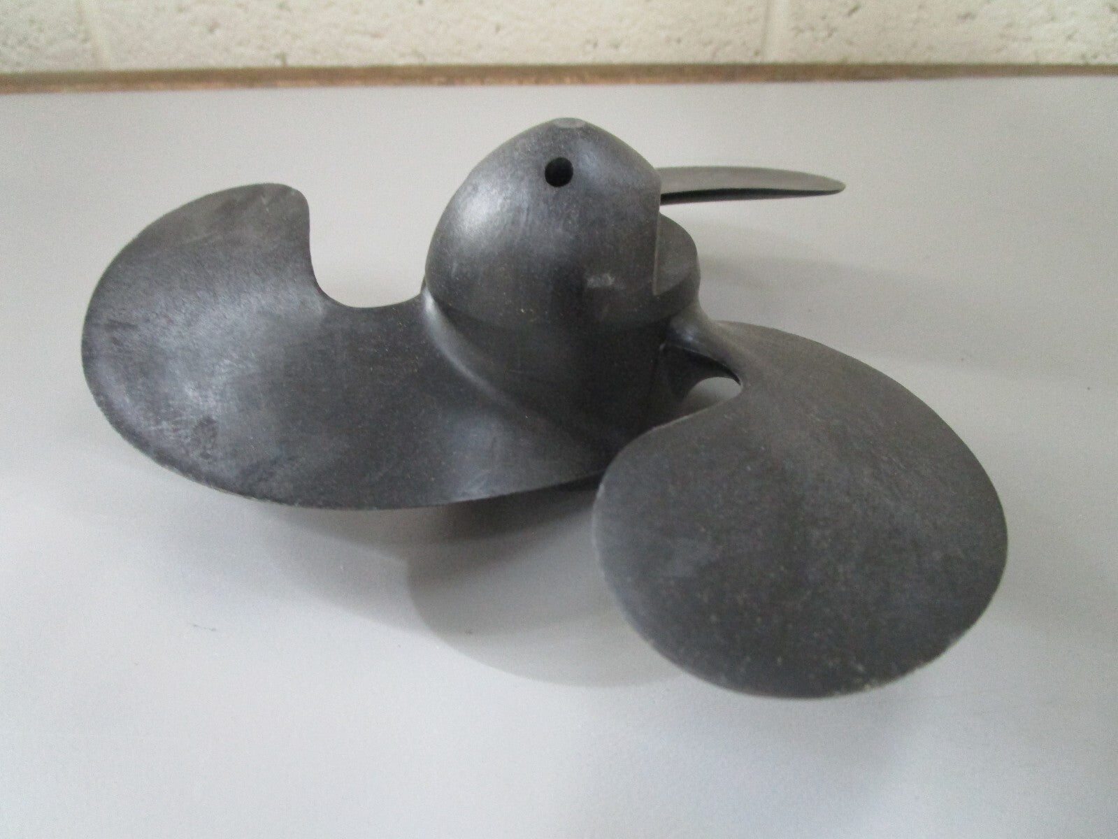 *NEW OEM* 0810 OMC Johnson Evinrude 7 1/2 x 4P Propeller 125990 0125990