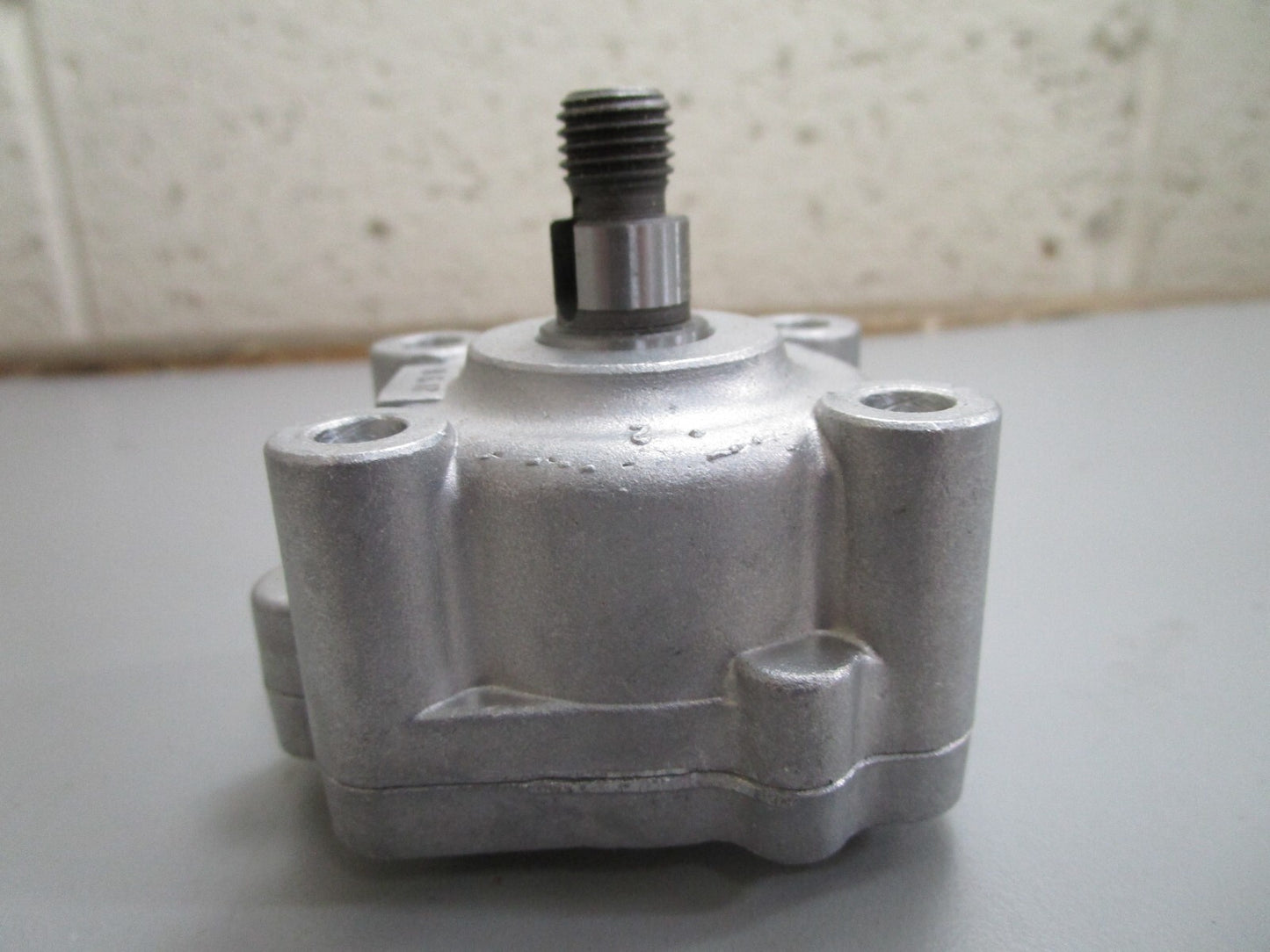 *NEW* 0820 Onan Oil Pump 185-2155