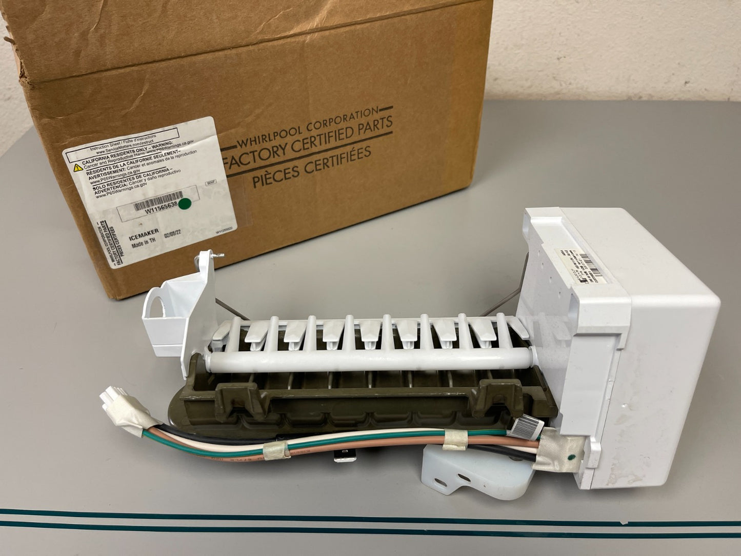 Whirlpool NEW OEM Ice Maker Assembly W11565638 Replaces W11321603 Fridge 0720