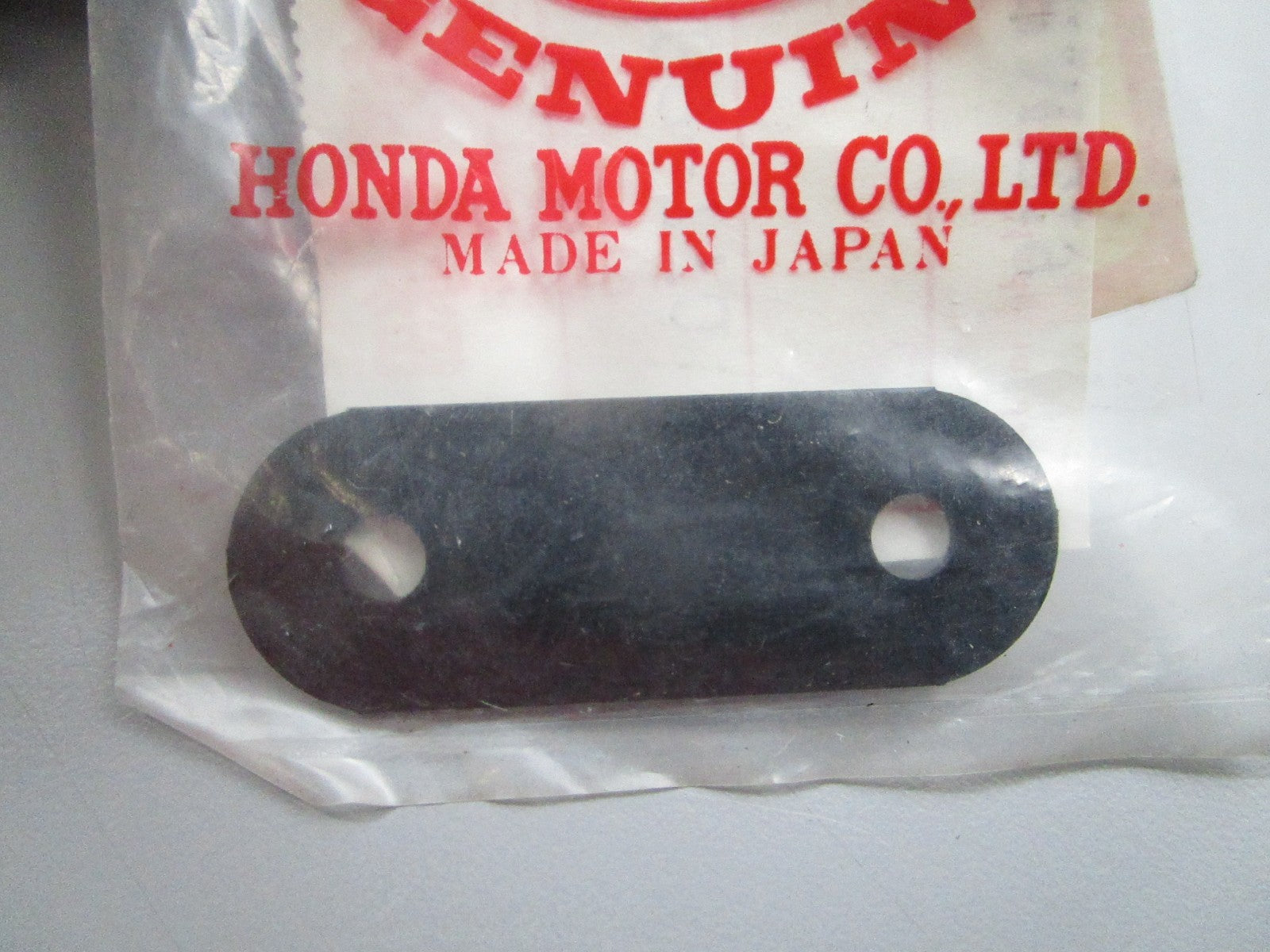 NEW OEM 81216-MG9-770 Honda Plate 0810