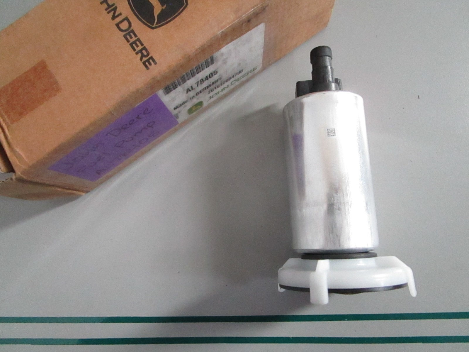 NEW OEM AL78405 John Deere Fuel Pump 0820