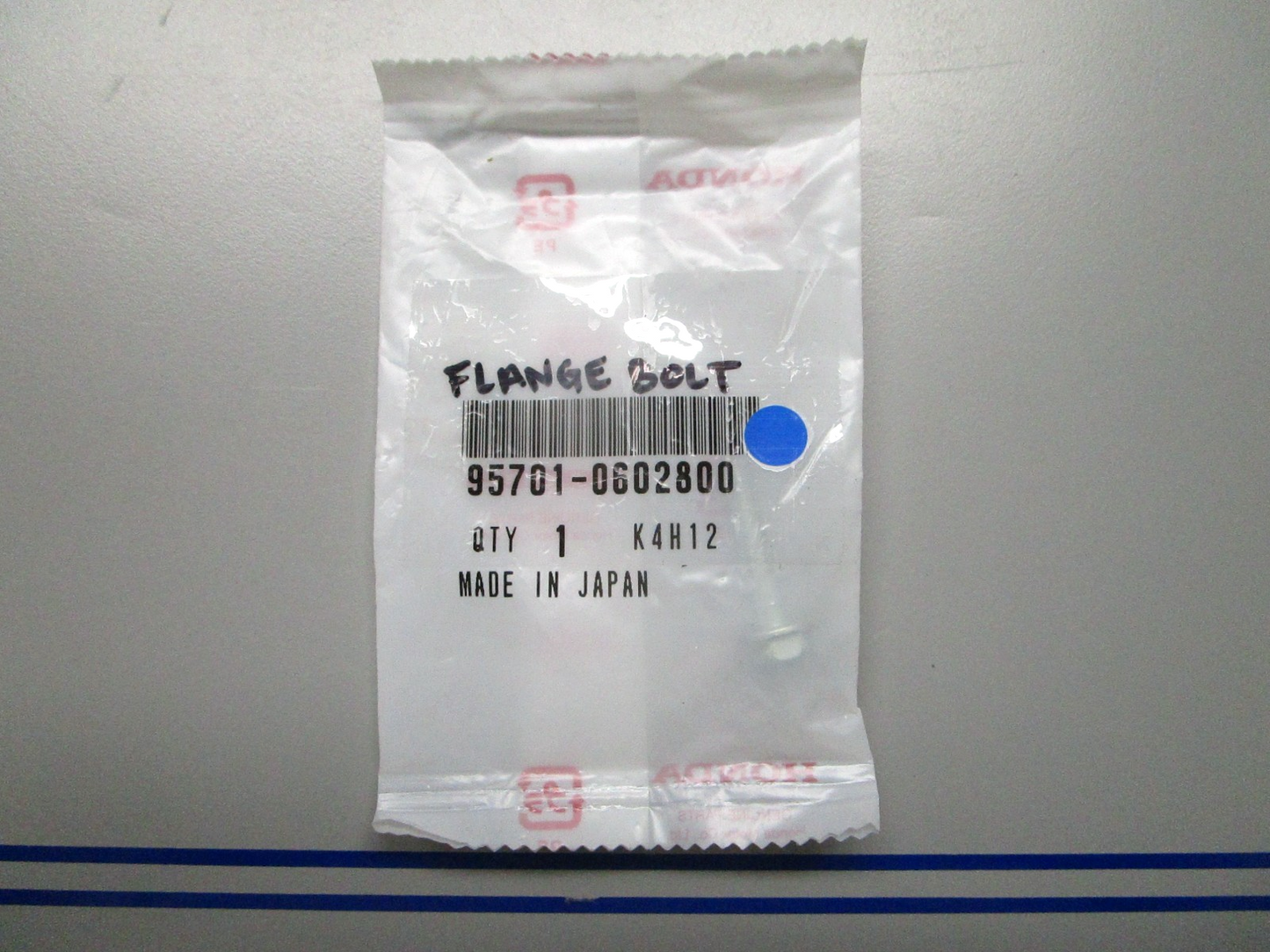 *NEW OEM* 0810 Honda Flange Bolt 95701-0602800