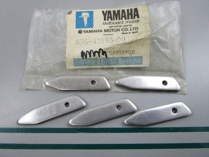 NEW OEM (LOT OF 5) 676-43165-00 Yamaha Tilt Lock Stopper 0810