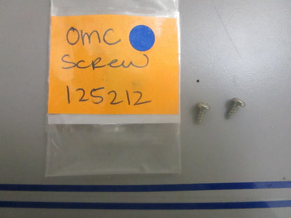 *NEW OEM* (LOT OF 2) 0810 OMC Johnson Evinrude Screw 125212 0125212