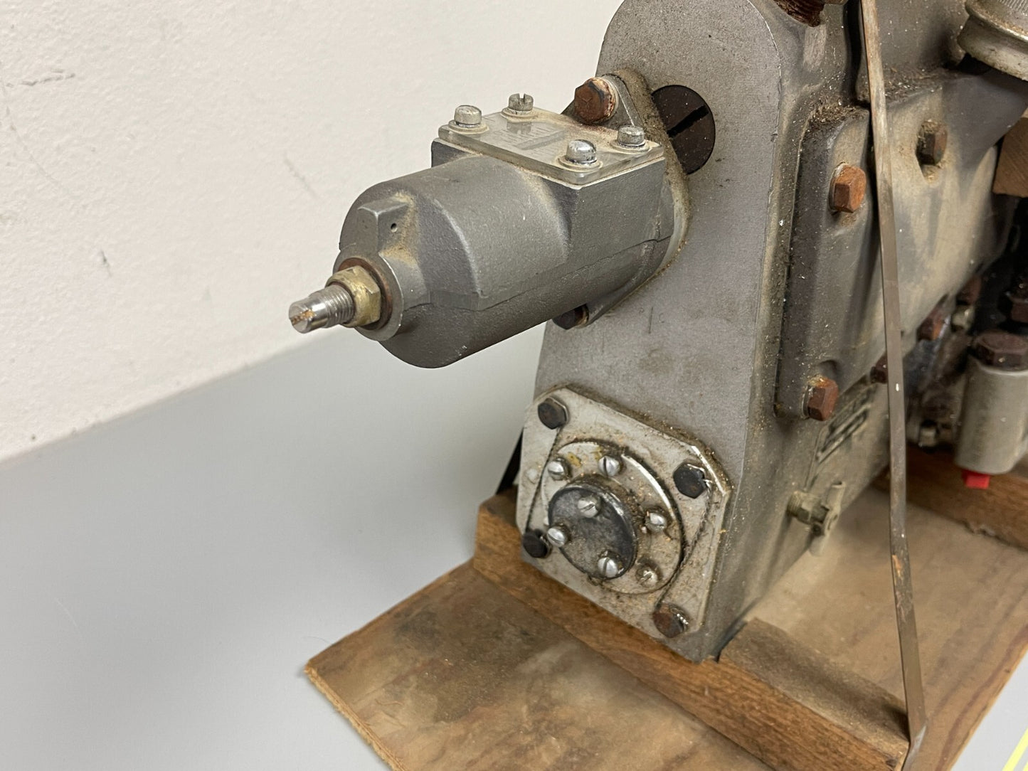 *OEM* 0720 Bosch Hampden Fuel Injection Pump APE 6BB-100Q-469SA 761151 A87040