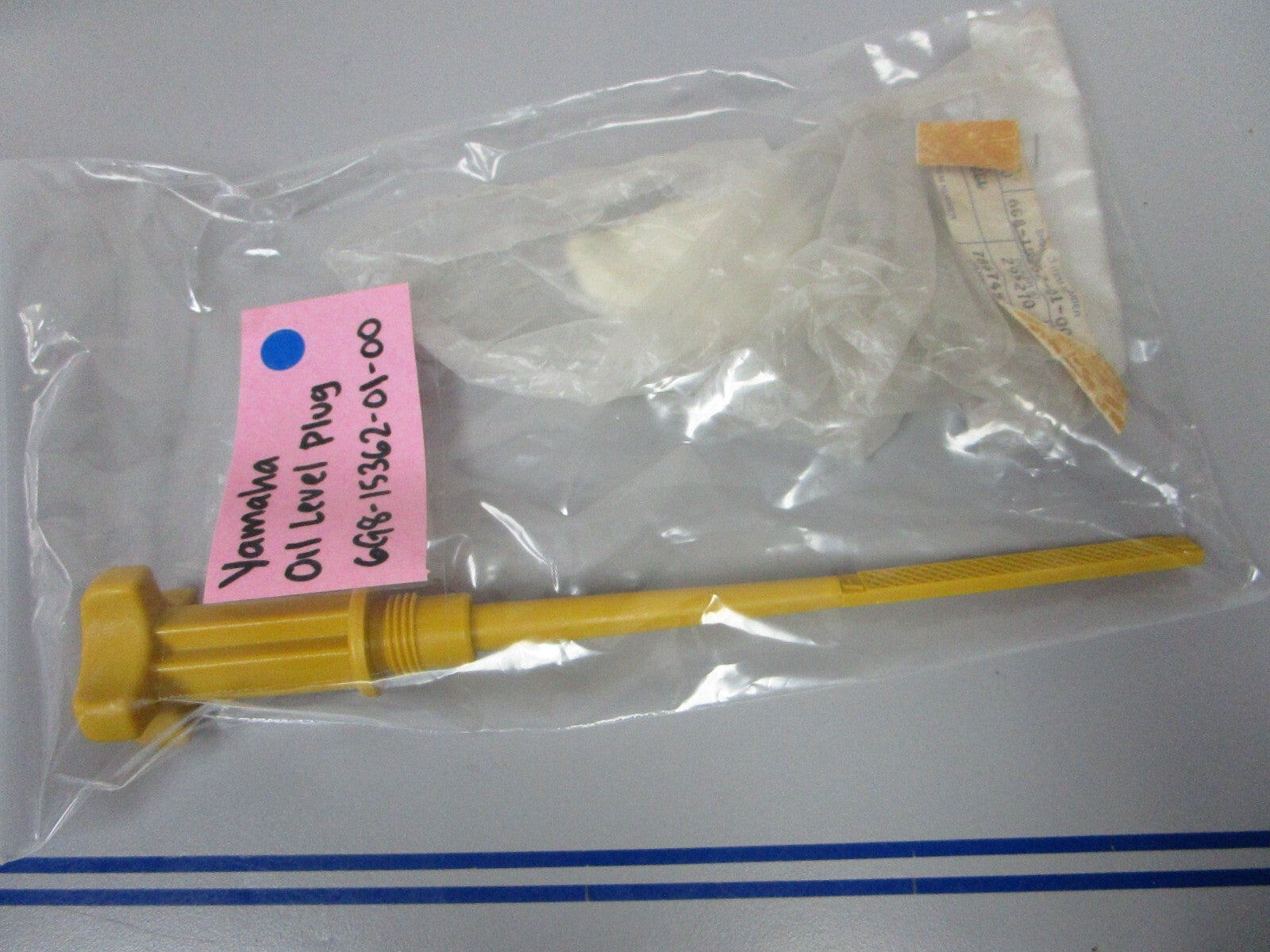 *NEW OEM* 0810 Yamaha Oil Lever Plug 6G8-15362-01-00