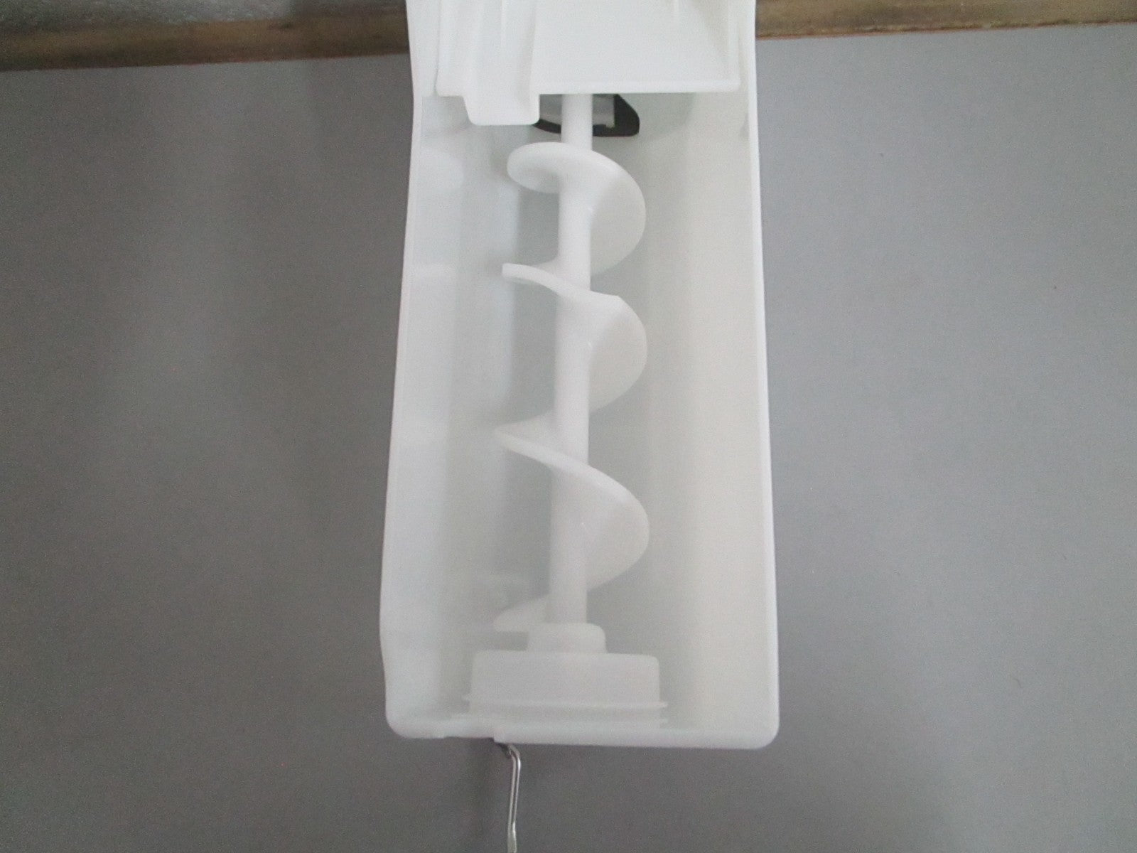 *NEW OEM* 0820 Samsung Ice Tray Assy DA97-17285A