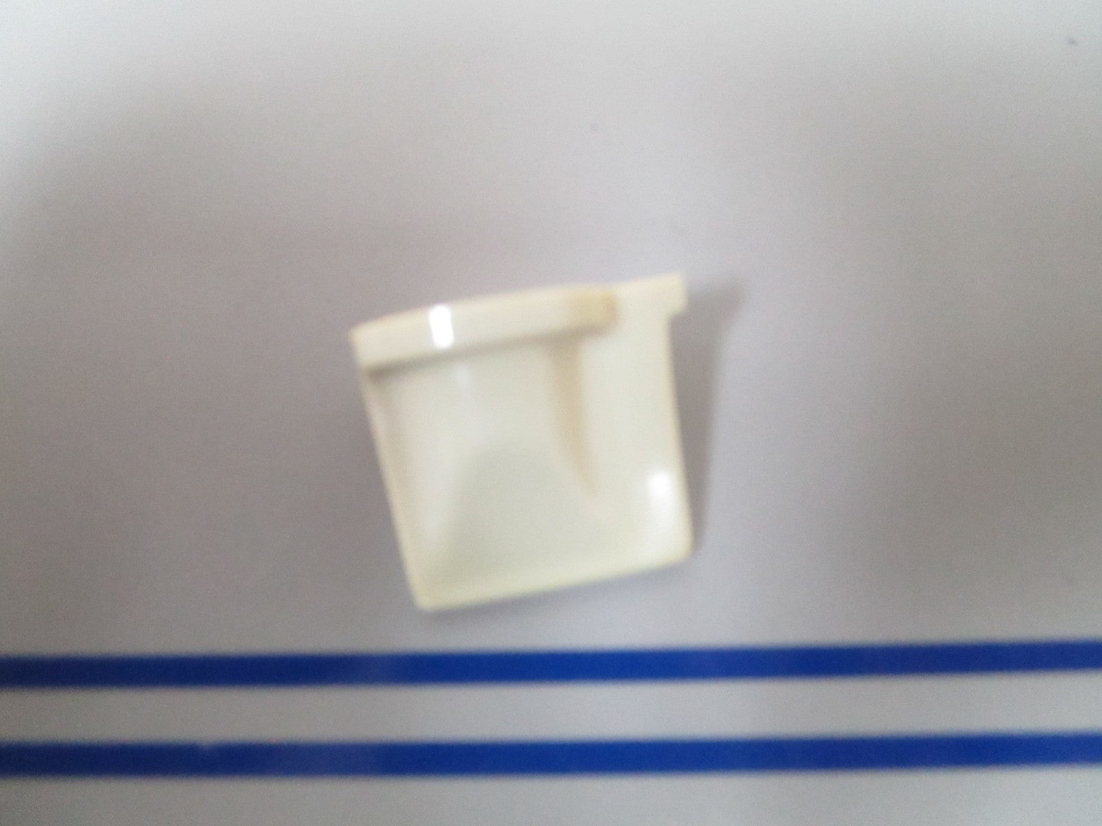 NEW OEM 206900 0206900 OMC Johnson Evinrude Knob 0810