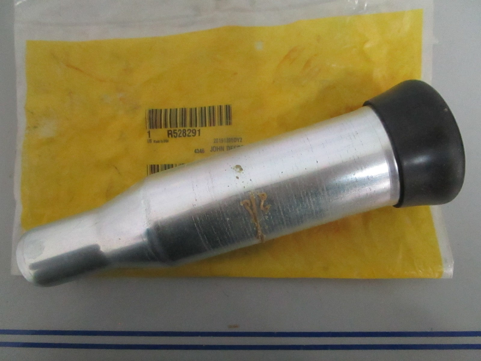 NEW OEM R528291 John Deere Oil Filler Dipstick Tube 0820