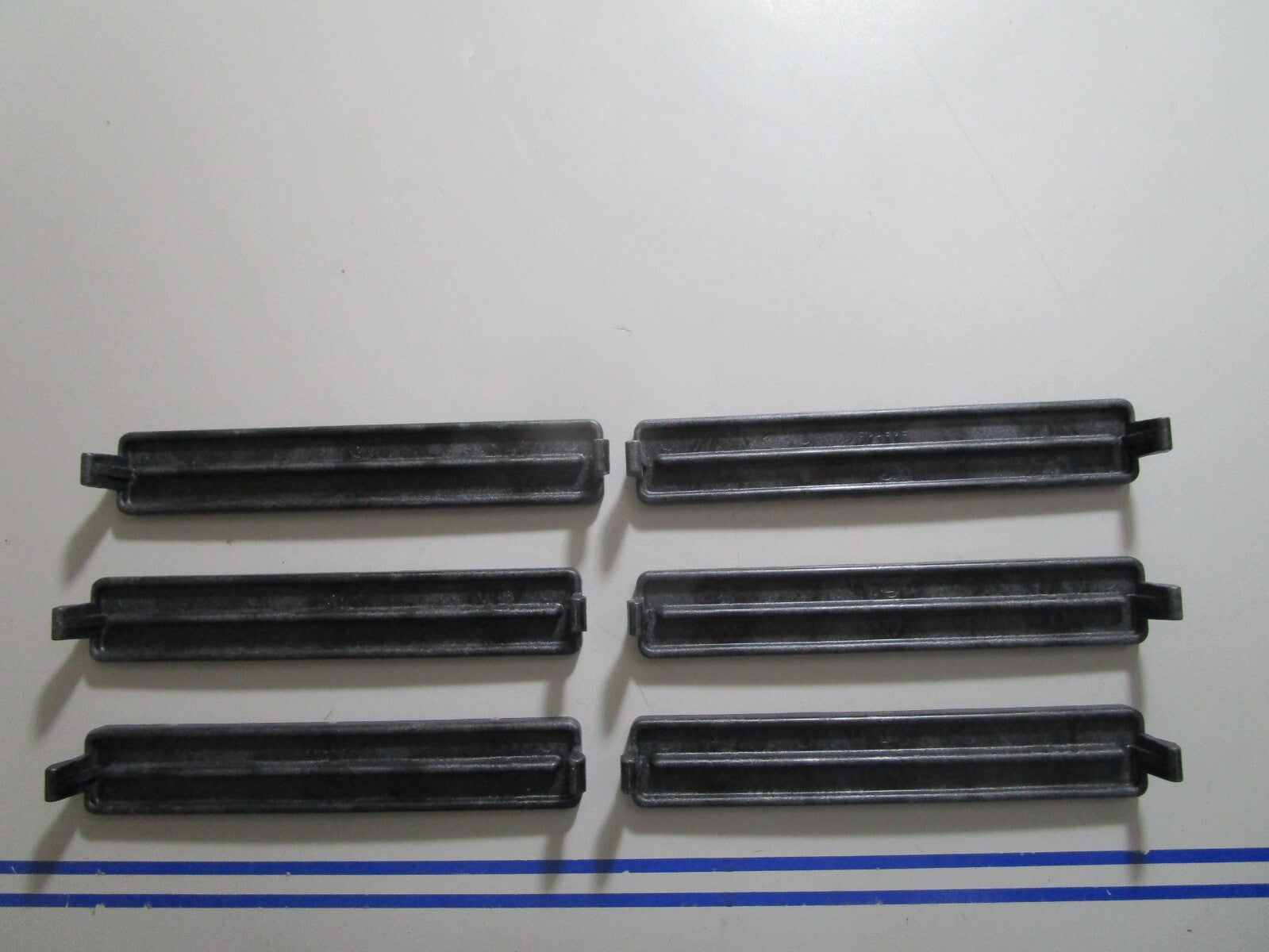 *NEW OEM* (LOT OF 6) 0810 OMC Johnson Evinrude Block Cover 323729 0323729