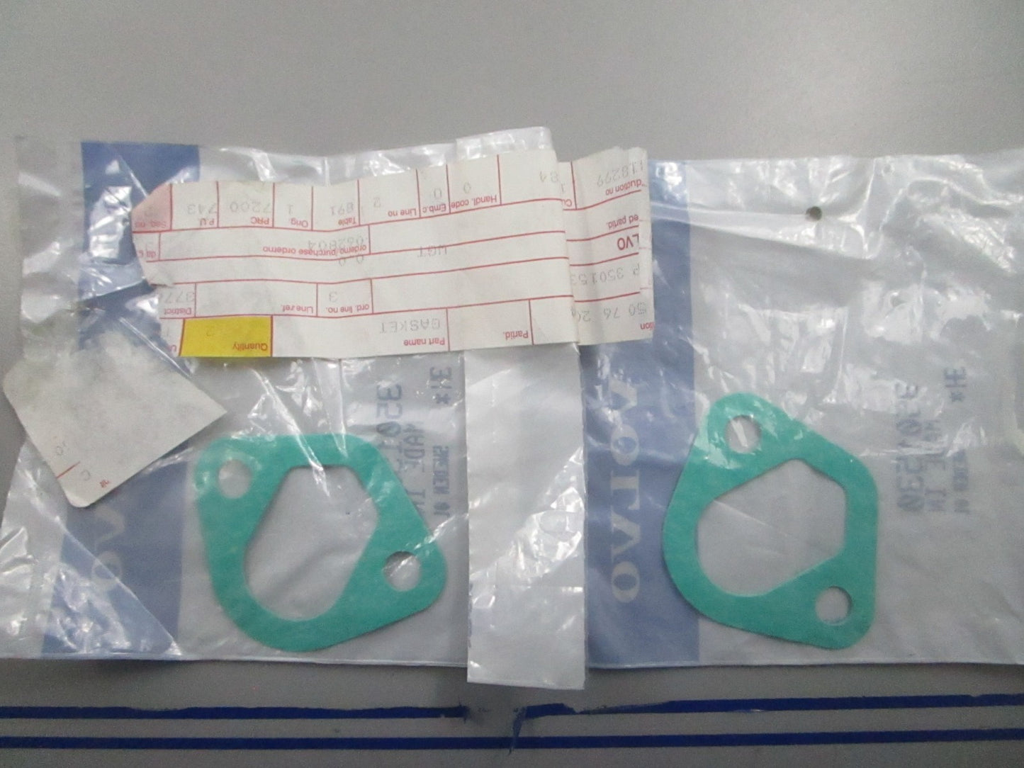 *NEW OEM* (LOT OF 2) 0810 Volvo Penta Gasket 3501530